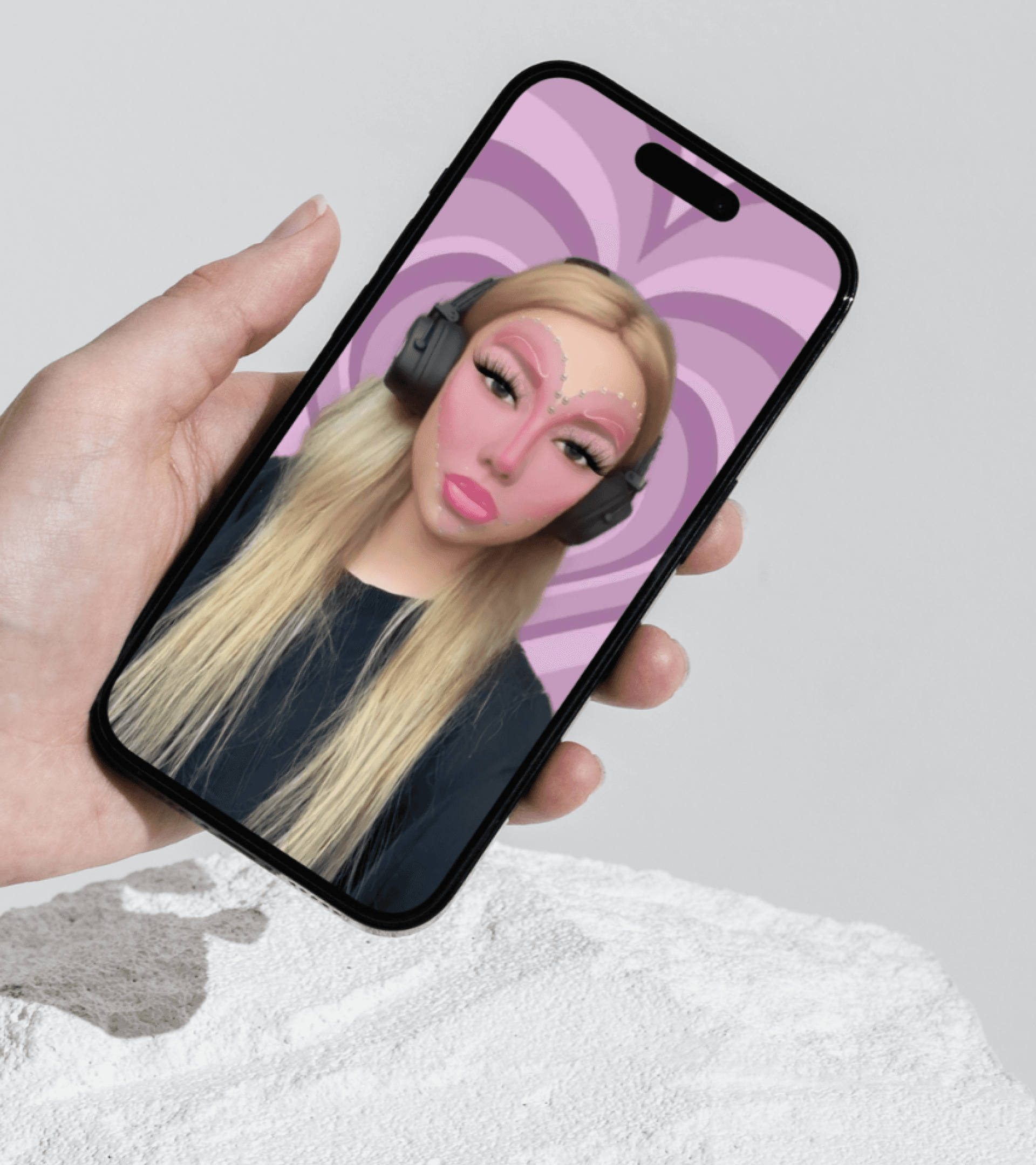 AR:lla rikastettu näkymä yhdistää virtuaalisen ja todellisen maailman.